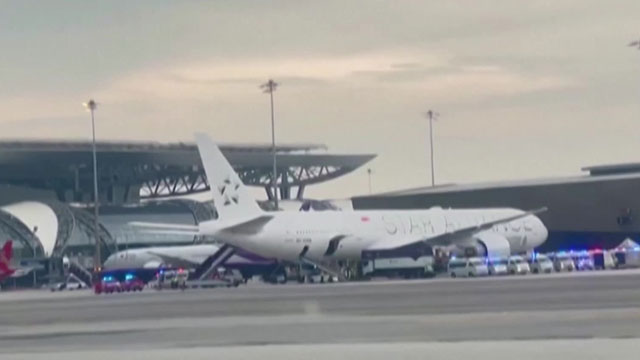 싱가포르행 여객기 ‘난기류’에 방콕 비상착륙…1명 사망