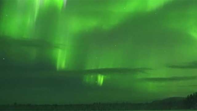 하늘에 펼쳐진 초록빛 우주 쇼…북극광 ‘장관’