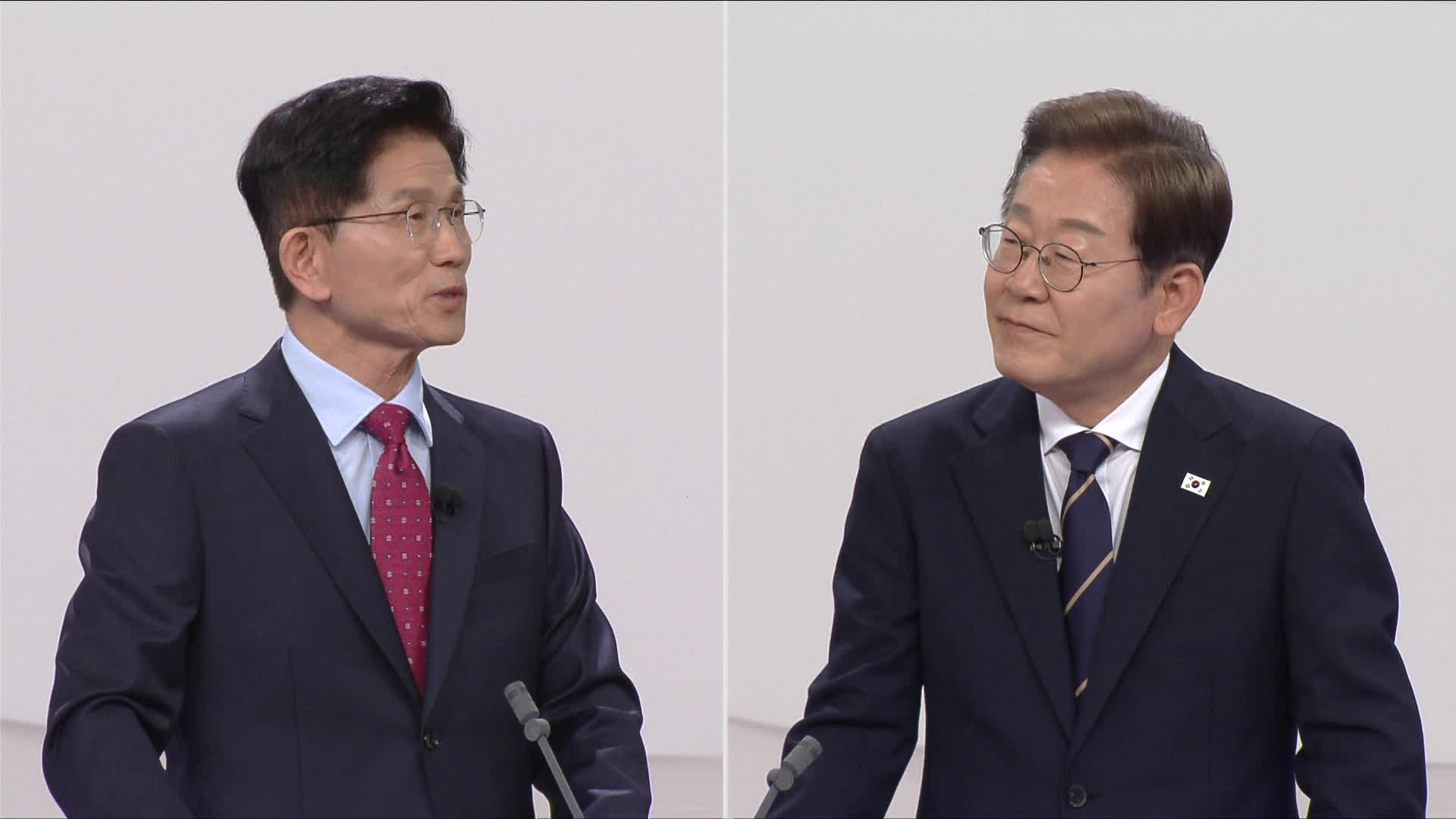김문수 “커피 원가 120원이라 생각하나” <br>이재명 “말에는 맥락 있어, 왜곡한 것”