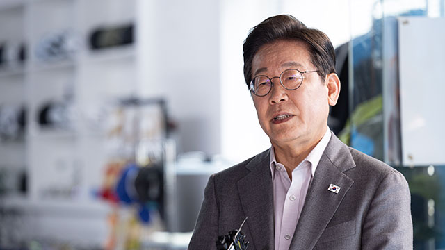 [속보] 이재명 “기재부 분리·기후에너지부 신설…웬만하면 기존 부처 손대지 않을 것”