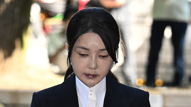 특검팀 “김건희 여사 구속 기간 8월 31일까지 연장”