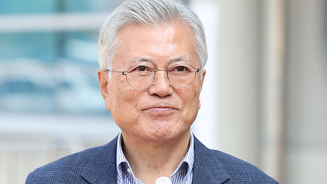 문재인 “이재명 후보 당선 국민과 함께 축하…위대한 국민의 선택”