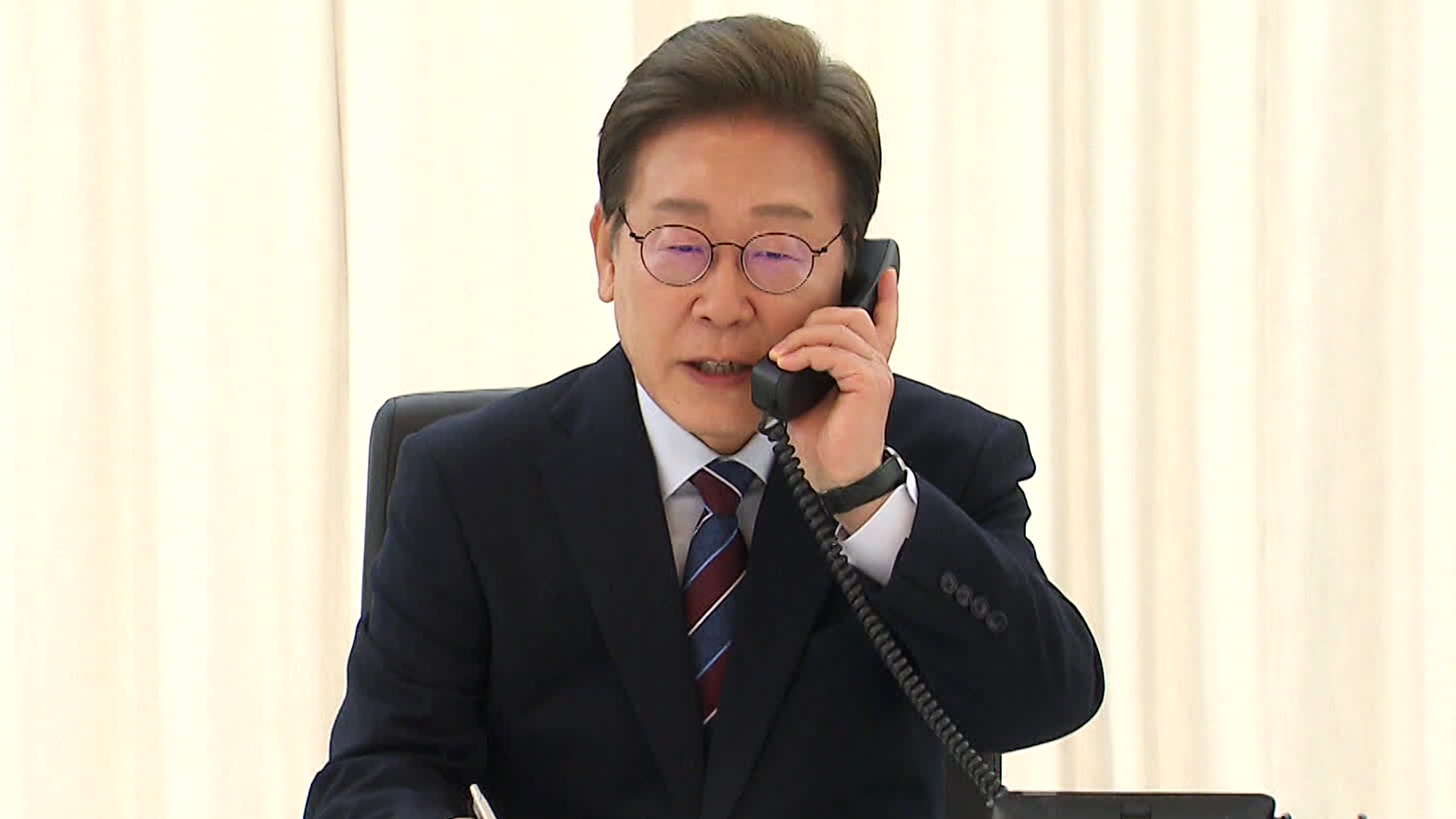 이 대통령, G7 정상회의 참석…한미 정상 첫 통화 “친밀감 확인”