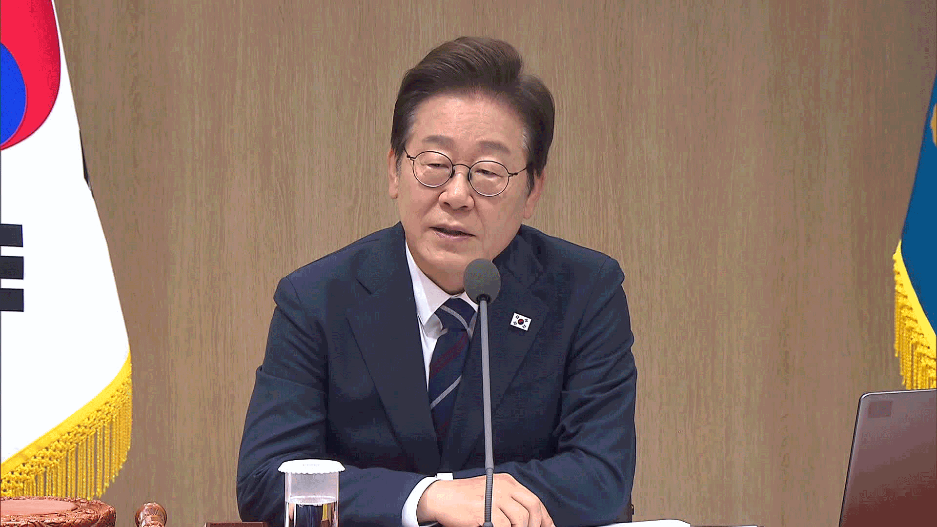 이 대통령 “임명 권력, 선출 권력 존중해야”…‘부동산 쏠림 해소’ 강조