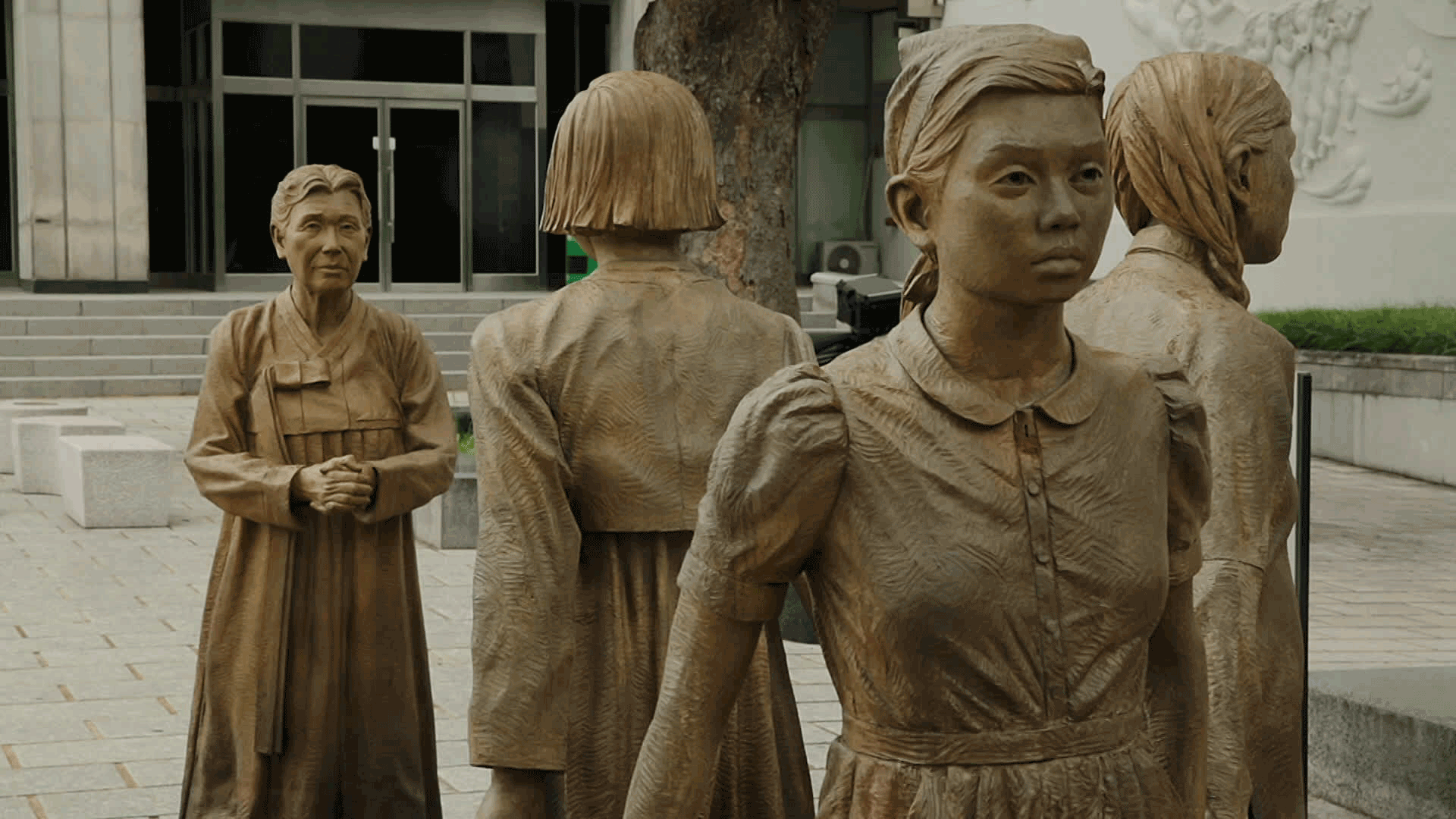 필리핀 루손 섬에 끌려온 18살 경북 소녀